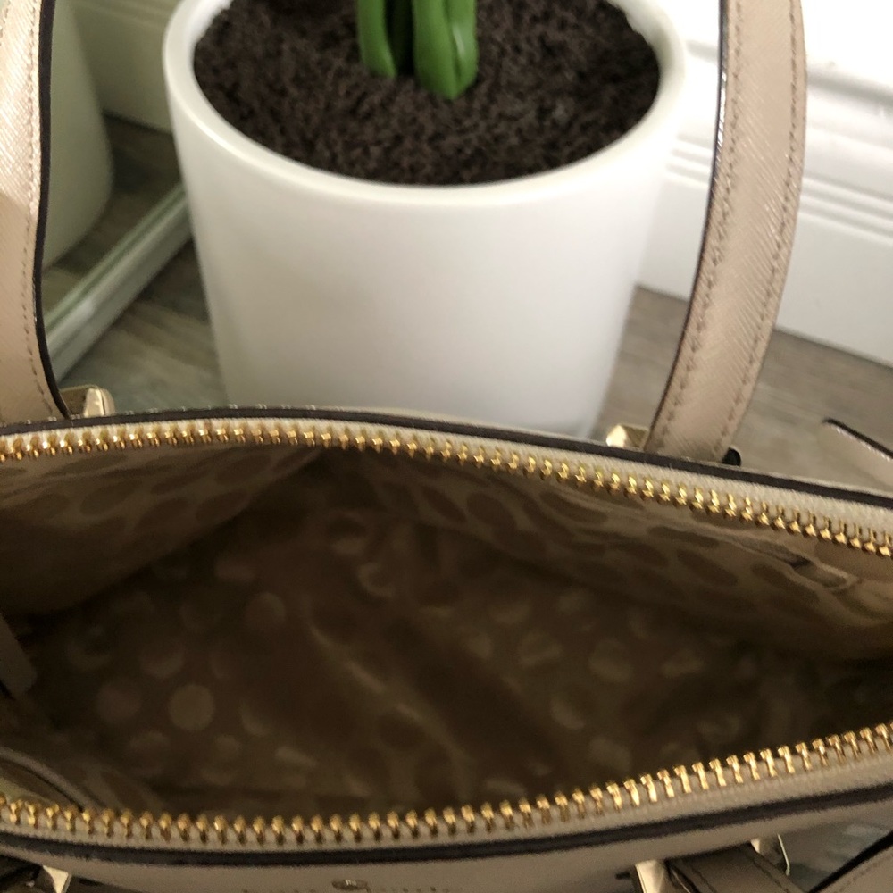 Kate Spade Purse - Picture 3 of 4